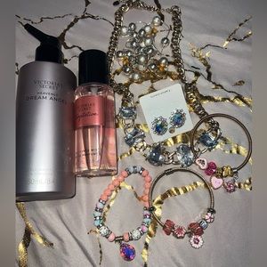 New Victoria’s Secret bundle